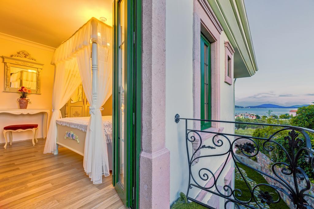 Cunda Esen Hotel Ayvalı エクステリア 写真